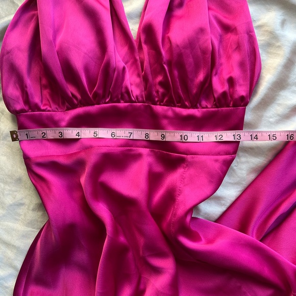 Elegant Fuchsia Evening Gown - Picture 10 of 12